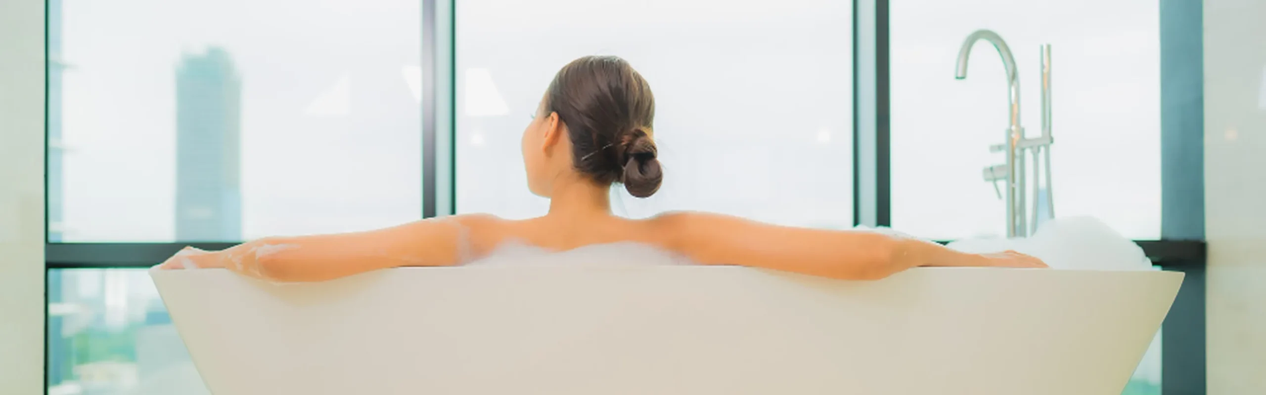 A Beginner’s Guide To Choose The Perfect Bathtub For Your Bathroom