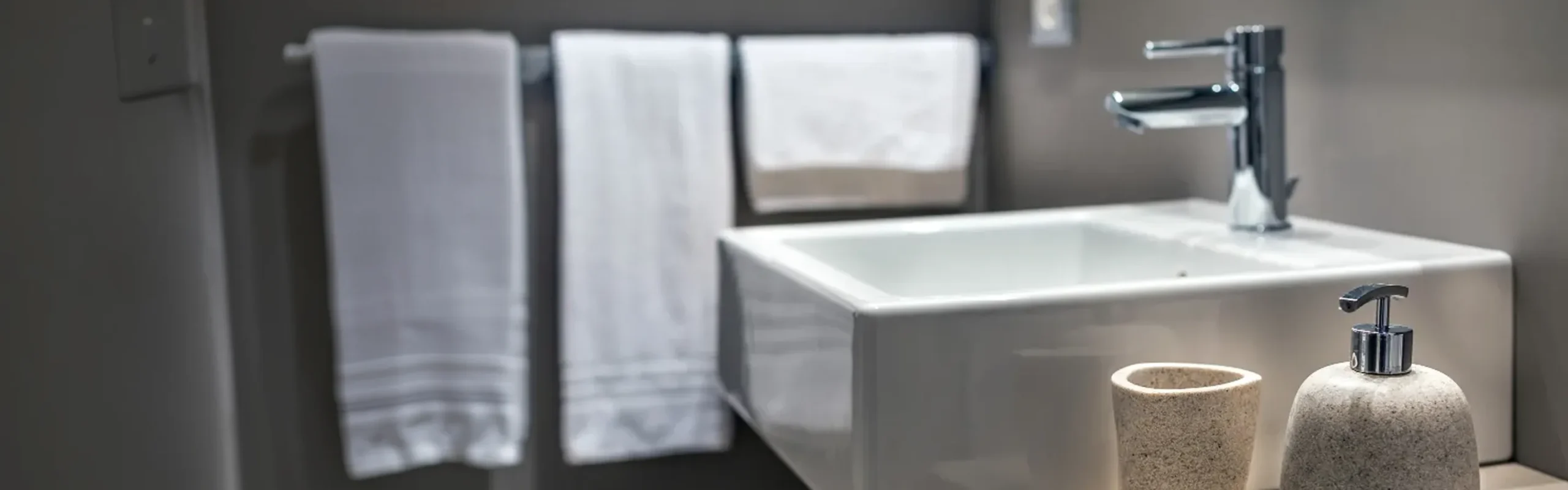 Space-Saving Washbasin And Accessories Ideas For Small Bathrooms