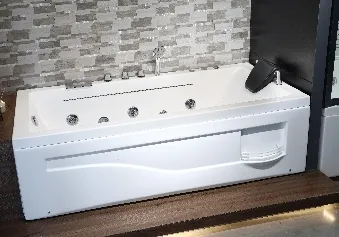 Silva Bathtub with Whirlpool System